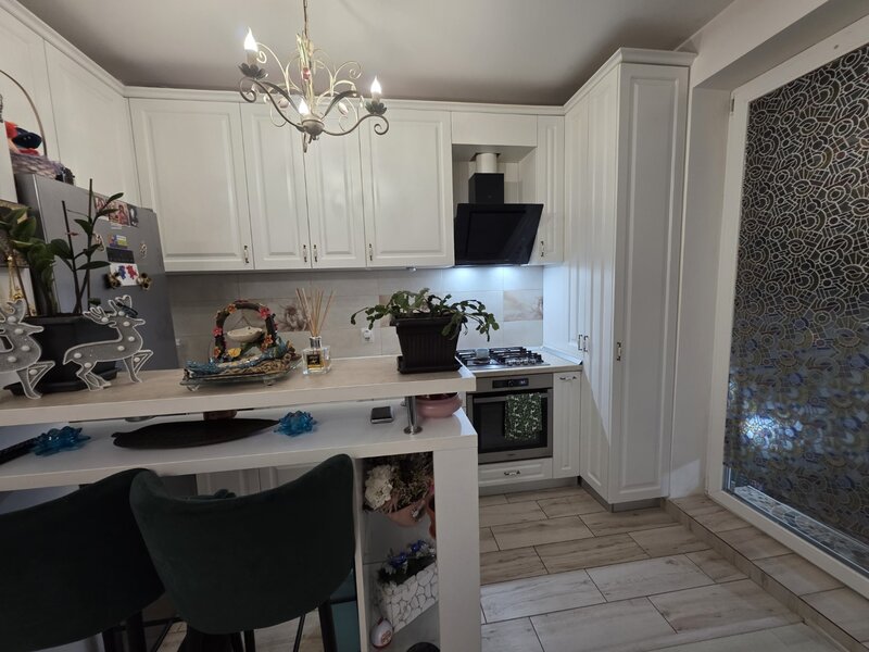 Titanul Nou, Nicolae Teclu, pe Drumul Gura Crivatului, centrala, parcare,